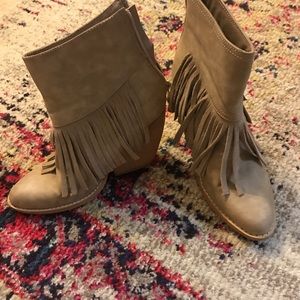 Very volatile booties